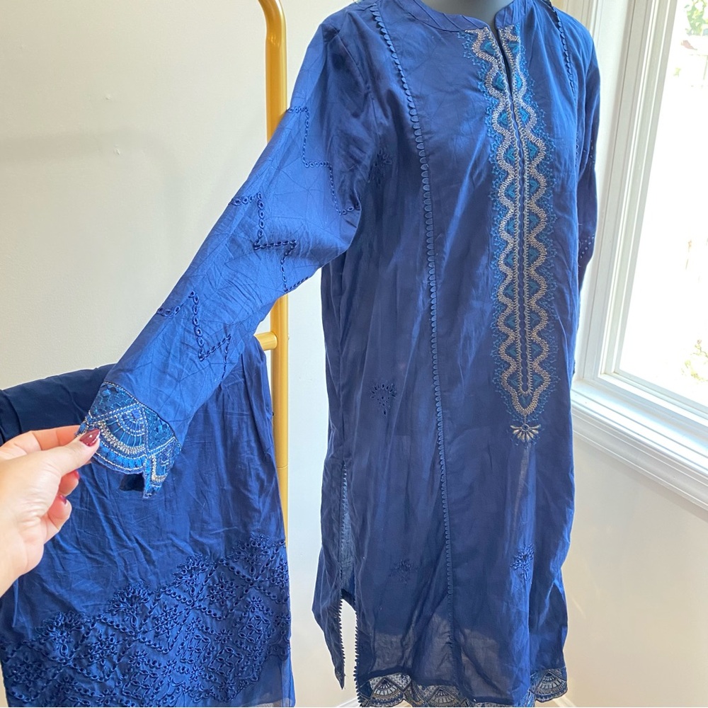 Elegant Blue Embroidered shalwar kameez